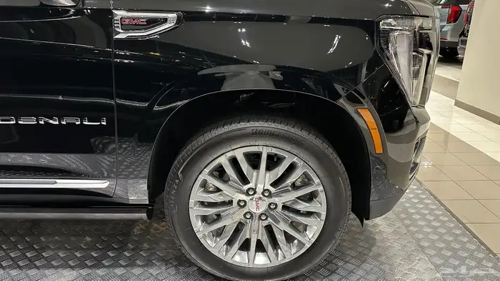 GMC يوكن دينالي XL 2025 4