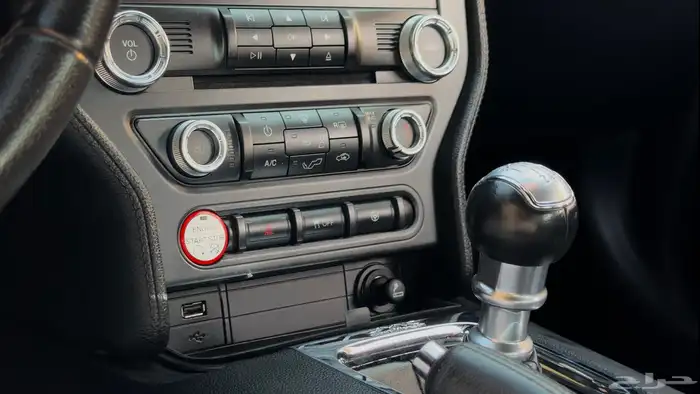 للبيع فورد موستنق GT 5.0 مخزن ممشى ( 8 ) الاف فقط 32