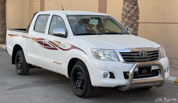 تويوتا- هايلوكس-2015-GLX-غمارتين- قير عادي- بنزين- بدون دبل 0