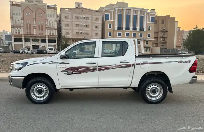 هايلوكس 2023 غمارتين GL2 دبل ديزل ( سلق ) وكالة 6
