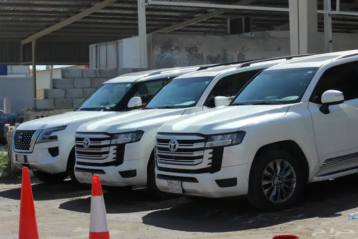 تايوتا لاندكروزر 2022 L4 10