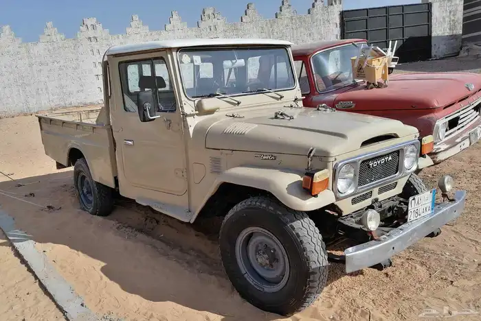 جيب شاص تايوتا 84 م 2