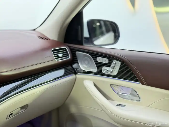 مرسيدس مايباخ GLS600 9