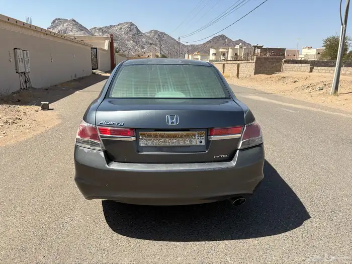 اكورد للبيع 2012 1