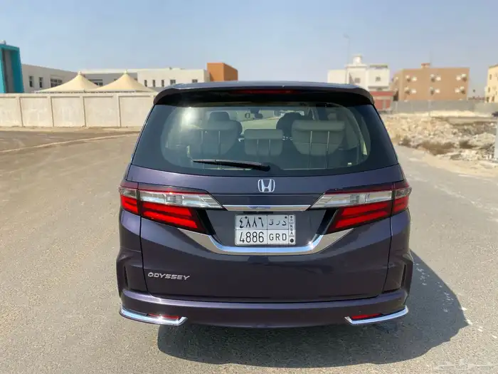 للبيع هوندا أوديسي 2018 فئة LX 2