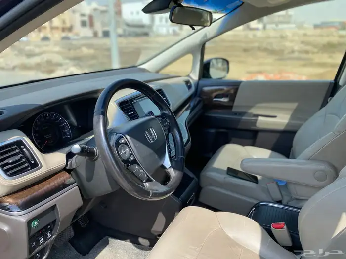 للبيع هوندا أوديسي 2018 فئة LX 7