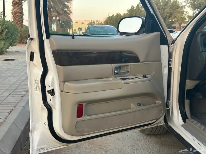 فورد ماركيز 2011 نضيف فل كامل 48