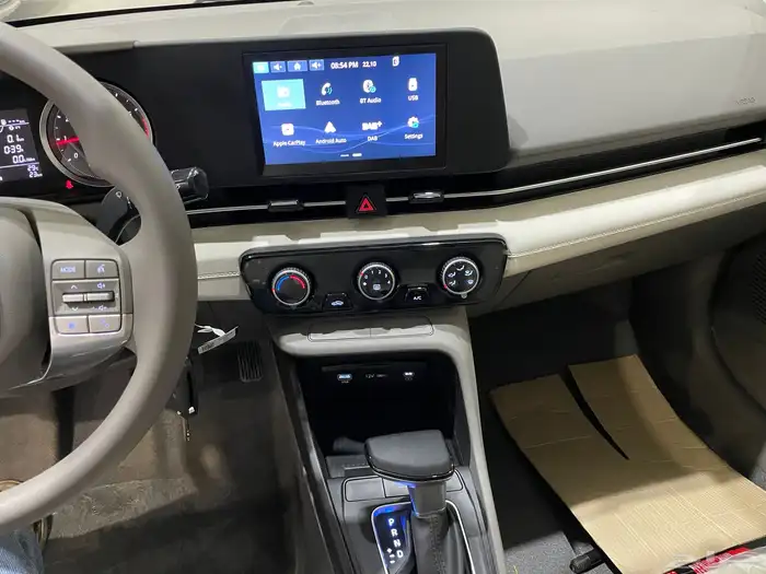 هونداي اكسنت 2026فليت خليجي داخلي اوف ويت(بنزين)1.5L 17