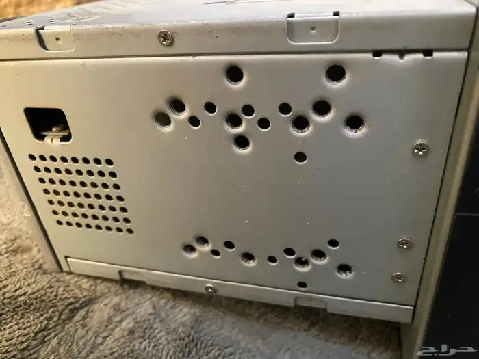 شاشة النترا 4