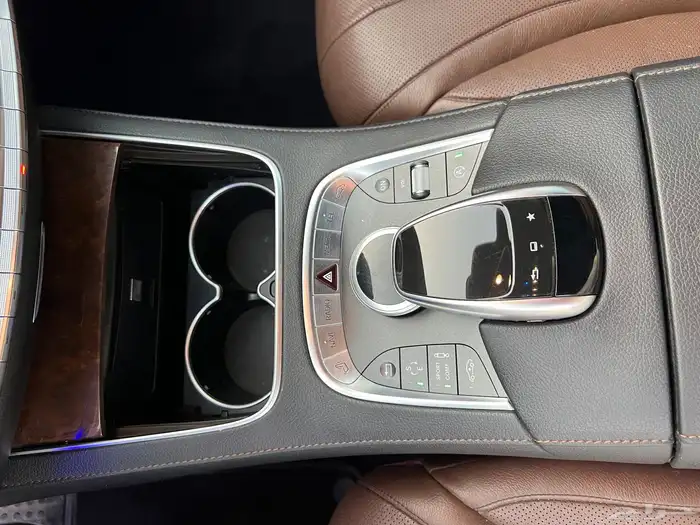 مرسيدس S 400 2015 خمس ازرار 17