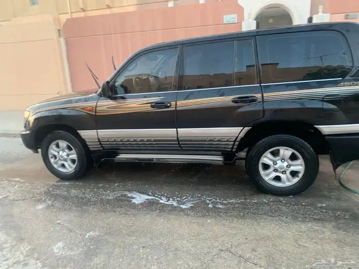 لاندكروزر 2002 اسود فتحه ثلاجه مكيفين 7