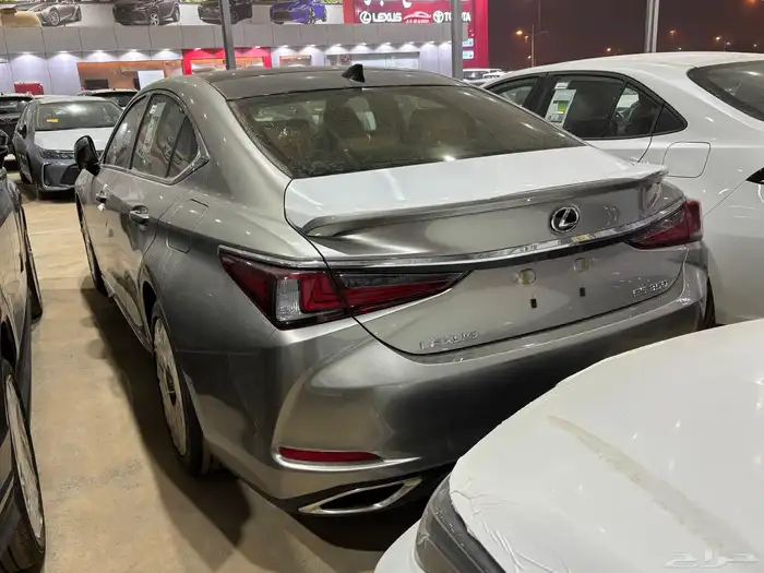 ليكزس Es350DD 2025 اقل سعر في المملكة 5