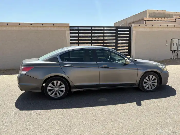 اكورد للبيع 2012 3