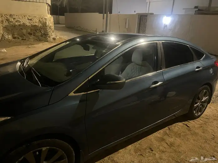 هونداي اي 40 موديل 2014 فل كامل 8