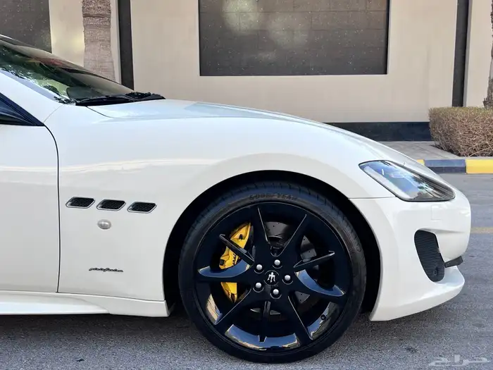 ميزراتي جران توريزمو 10