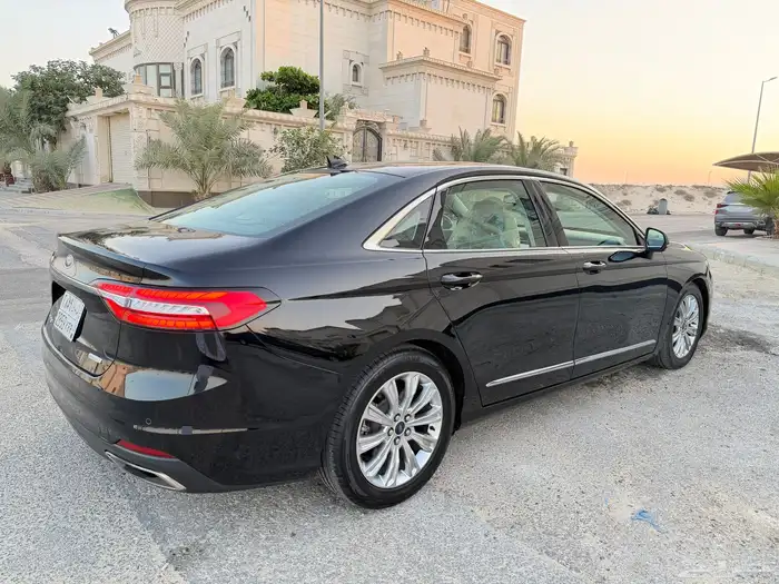 فورد تورس 2022 نظيف .. 3