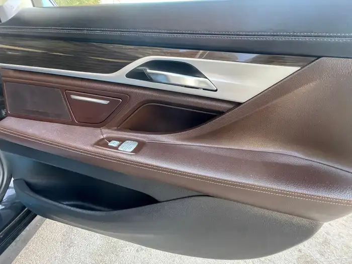 بي ام دبليو ( 2018 ) 740Li لارج فل كامل نظيف 24