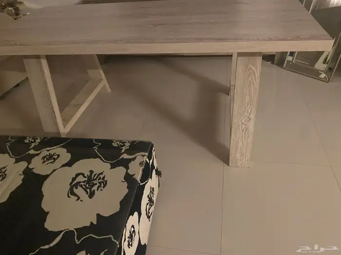 طاولة طعام ب1000 1