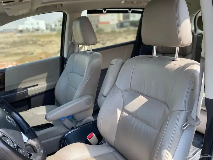 للبيع هوندا أوديسي 2018 فئة LX 8