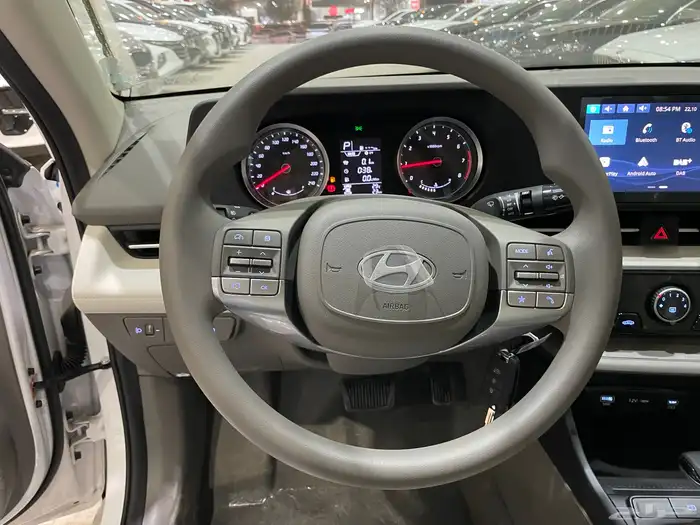 هونداي اكسنت 2026فليت خليجي داخلي اوف ويت(بنزين)1.5L 12