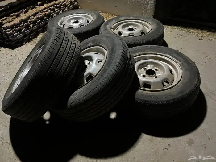 5 جنوط اصليه معا كفراته نضيفه 2