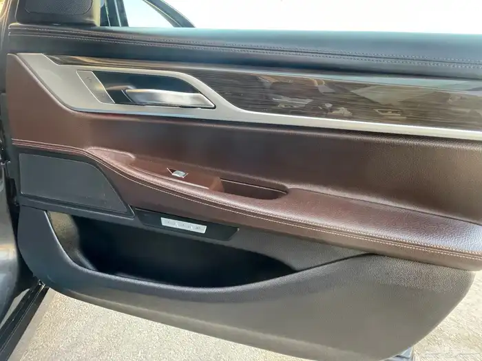 بي ام دبليو ( 2018 ) 740Li لارج فل كامل نظيف 21