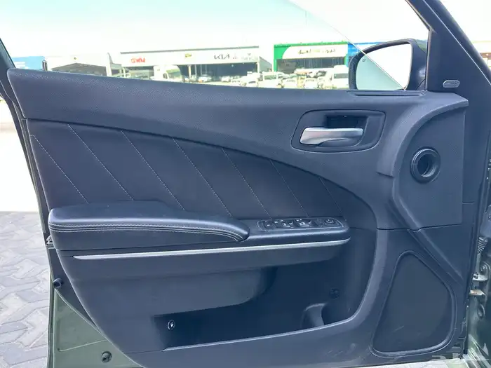 دودج شارجر GT2019 فل كامل V6 11
