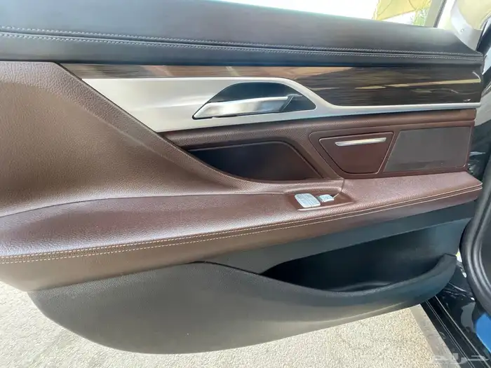 بي ام دبليو ( 2018 ) 740Li لارج فل كامل نظيف 12