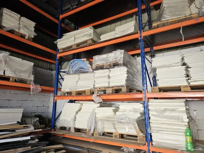 مطابخ مستوردة من بريطانيا صناعة امريكية موجود 3 متر واجهات 12