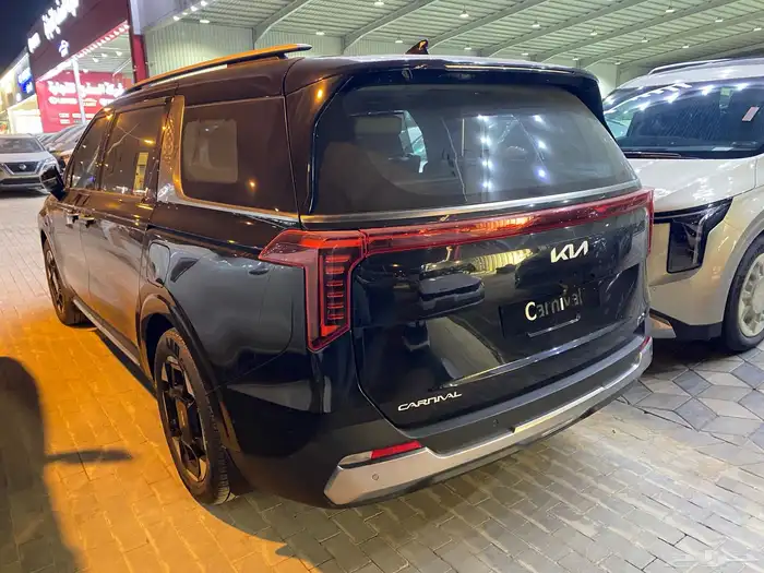 كيا كرنفال نص فل سعودي 2025 3