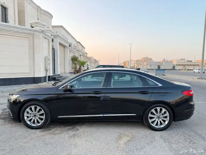 فورد تورس 2022 نظيف .. 0