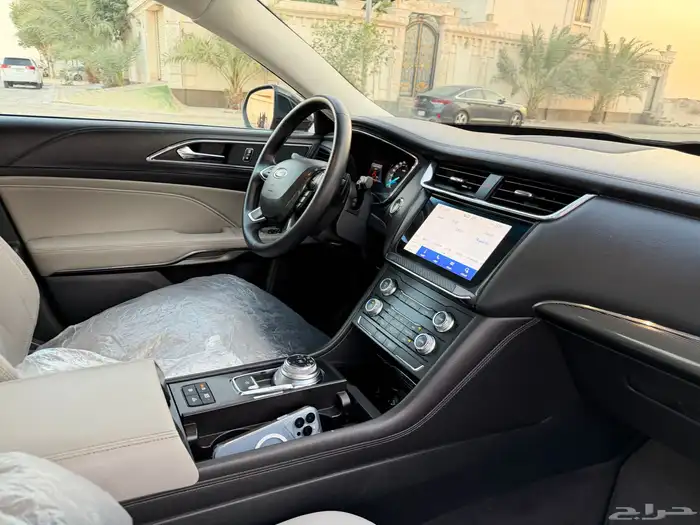 فورد تورس 2022 نظيف .. 9