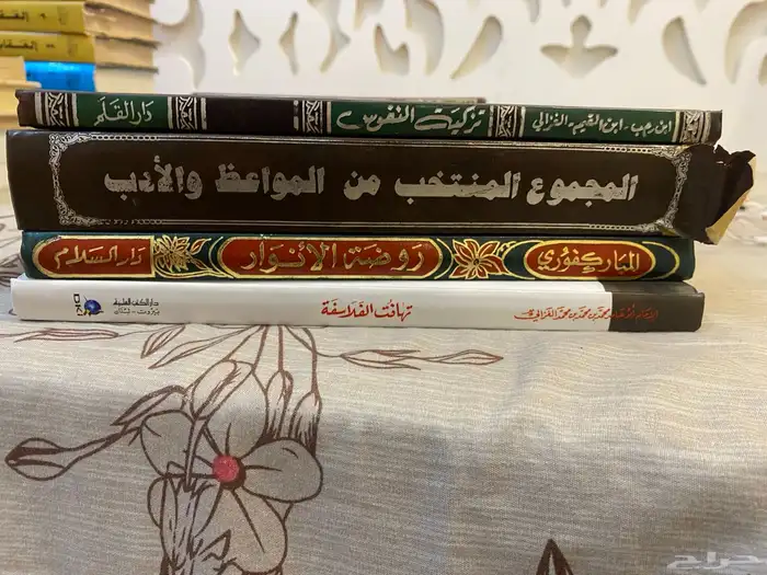 كتب قيمة ونظيفة للبيع 15