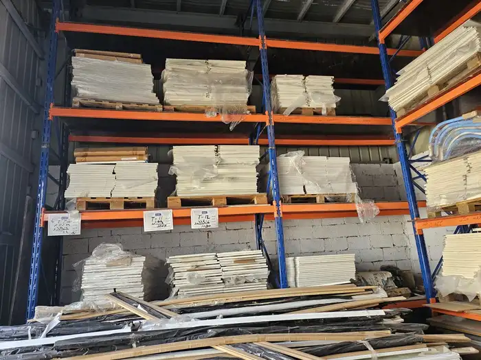 مطابخ مستوردة من بريطانيا صناعة امريكية موجود 3 متر واجهات 16