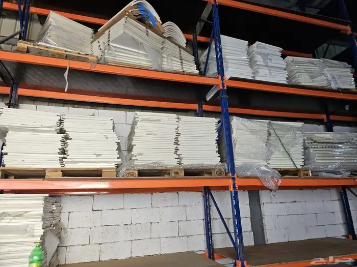 مطابخ مستوردة من بريطانيا صناعة امريكية موجود 3 متر واجهات 13