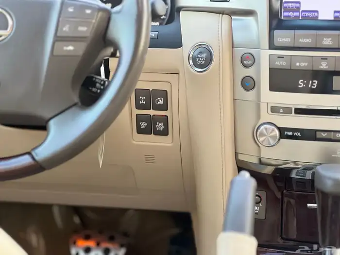 لكزس 2015 سعودي LX570 مخزن 23