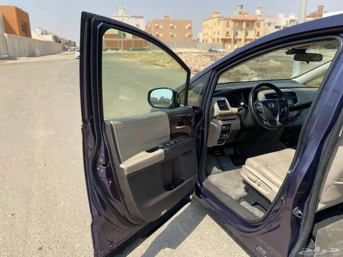 للبيع هوندا أوديسي 2018 فئة LX 6
