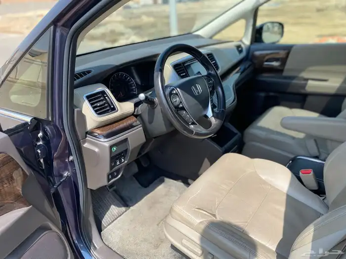 للبيع هوندا أوديسي 2018 فئة LX 9