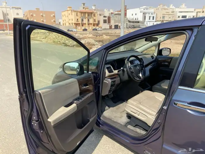 للبيع هوندا أوديسي 2018 فئة LX 25