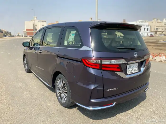 للبيع هوندا أوديسي 2018 فئة LX 3