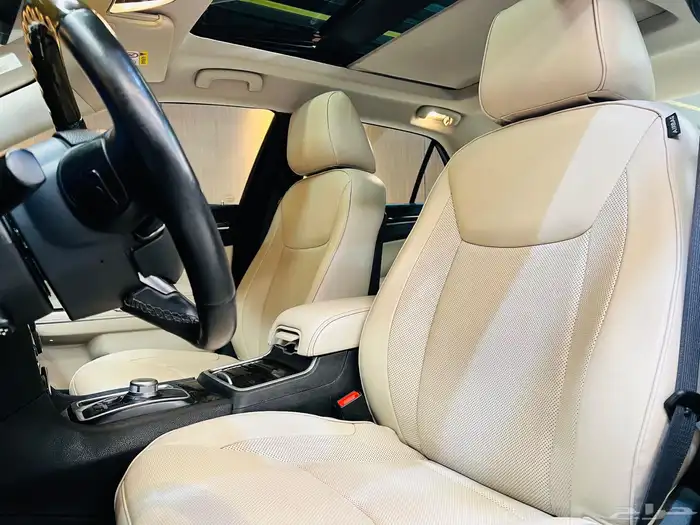 كرايزلر 2016 C300 فل كامل لمتد V6 ( بحاله ممتازه) 12