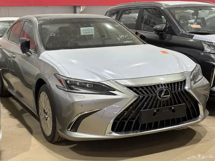 ليكزس Es350DD 2025 اقل سعر في المملكة 1