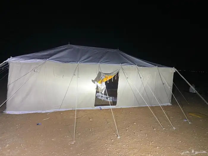 خيمة على شكل بيت شعر 0