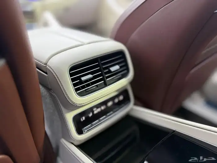 مرسيدس مايباخ GLS600 5