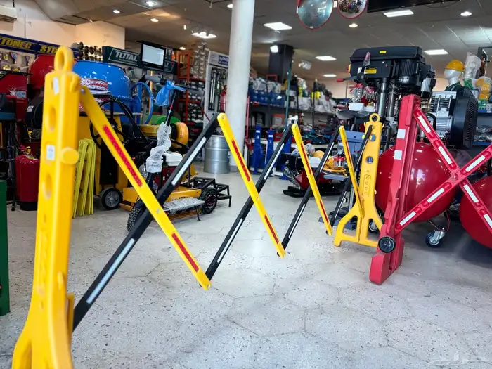 حواجز بلاستيك أقماع بلاستيك بسعر المصنع و بحسب الكمية 30