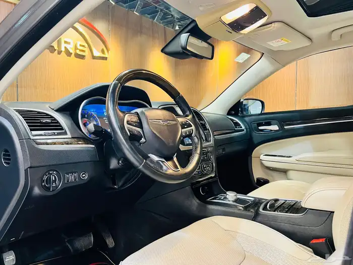 كرايزلر 2016 C300 فل كامل لمتد V6 ( بحاله ممتازه) 5
