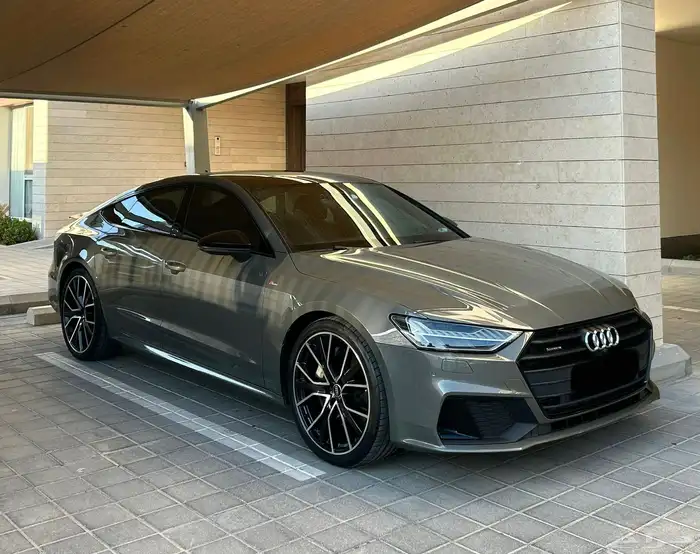 Audi A7 S-Line Black Edition على الضمان 0