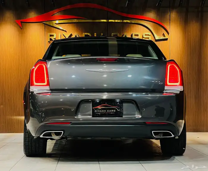 كرايزلر 2016 C300 فل كامل لمتد V6 ( بحاله ممتازه) 4