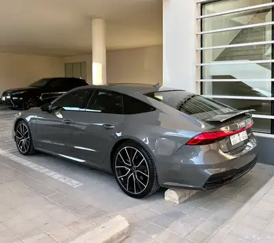 Audi A7 S-Line Black Edition على الضمان index