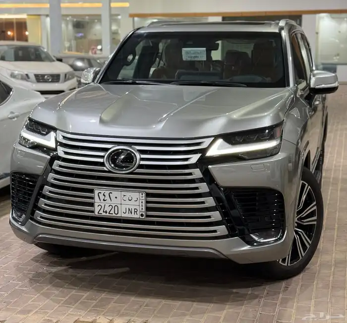 لكزس ( LX600 ) BB فل كامل 2024 كويتي ماشي ( 21 الف ) 0